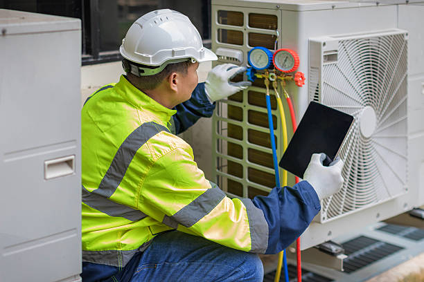 Professional Hvac technician working in Marine On Saint Croix, MN